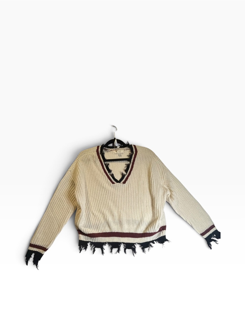 No Comment NY-LA Distressed Fringe V-Neck Knit Sweater Cream M